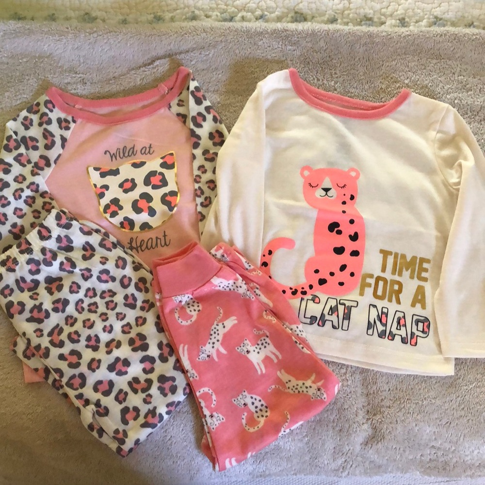 4 piece Girls Cozy Jams Sleepwear Size 12M and Old Navy Onesies 18-24M